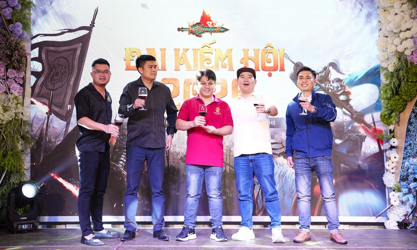 fgasrzu Hàng trăm game thủ Kiếm Thế hội tụ tại Đại Kiếm Hội 2026 fgasrzu