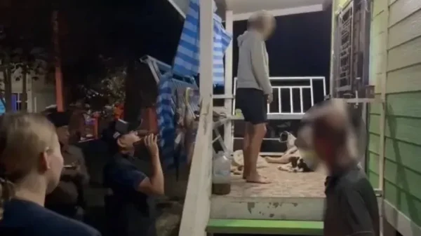 Giải cứu thành công bé gái Phần Lan 11 tuổi bị giam giữ và ngược đãi tại Thái Lan finnish girl rescued photo amarin tv jpg new 48862802274455524146884 22902572022736195054237