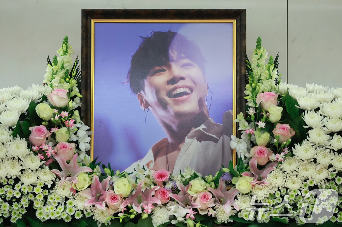 Nỗi đau sau cái chết của ca sĩ nhà YG Entertainment- Ảnh 3.