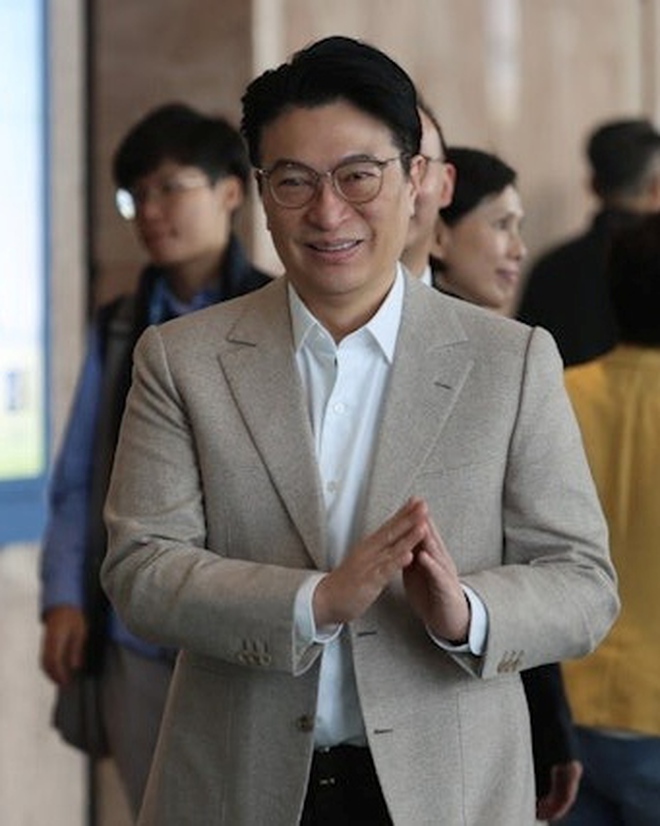 "Thiên thần nội y" bị đại gia có vợ đâm đơn kiện ra tòa ngay ngày 27 Tết vì làm ra chuyện tày trời fo2oymdfou9lqspdpgbujrmvznyxrj 17710534886581094719951 1771073839037 1771073839277929517512 1771141362758 17711413630311631202131