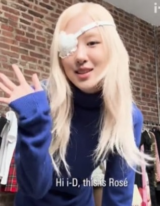 Rosé lộ dấu hiệu cực kỳ đáng ngại tại Grammy- Ảnh 5. Rosé lộ dấu hiệu cực kỳ đáng ngại tại Grammy- Ảnh 5.