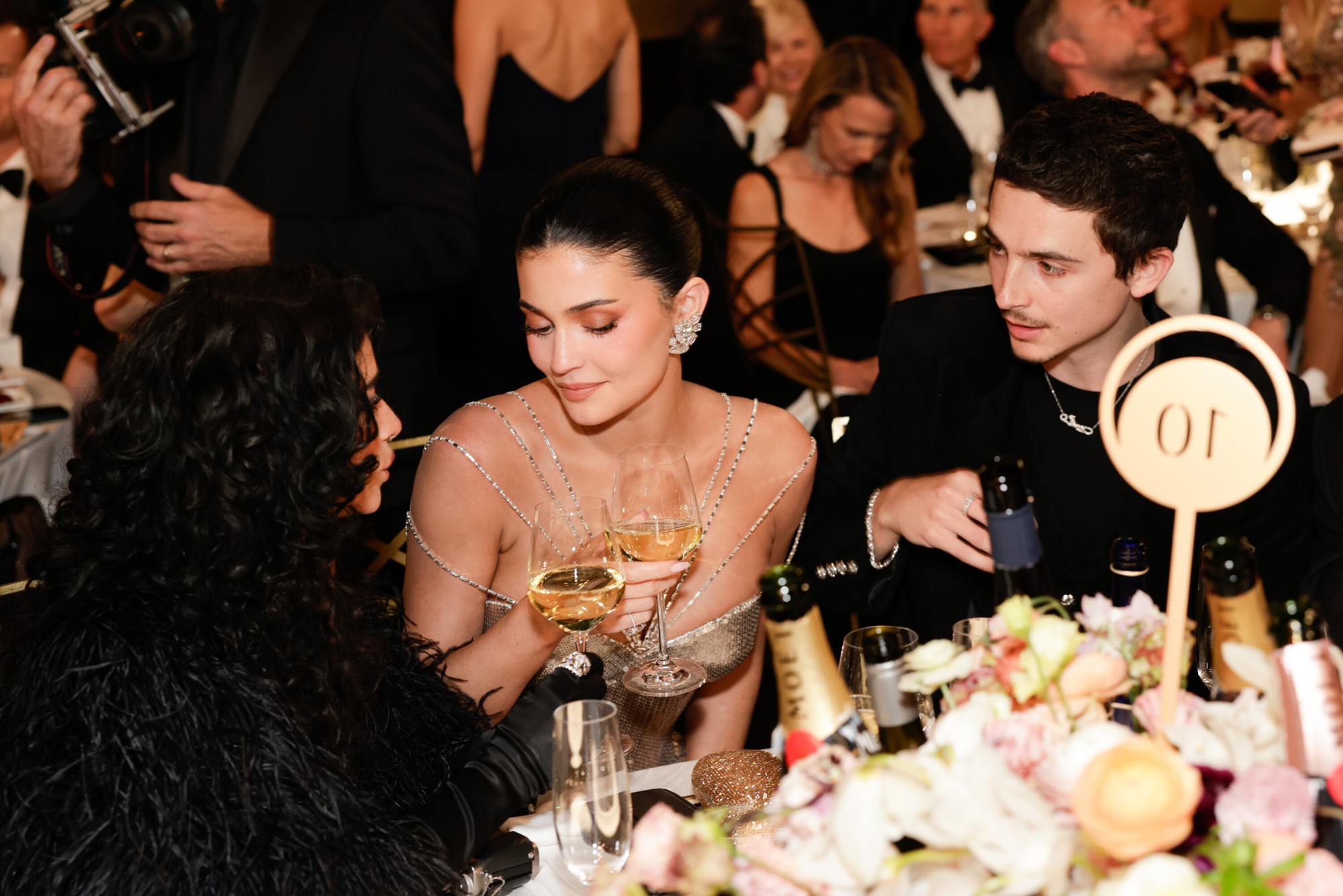 Kylie Jenner và Timothée Chalamet có cần đến mức này không?- Ảnh 4.