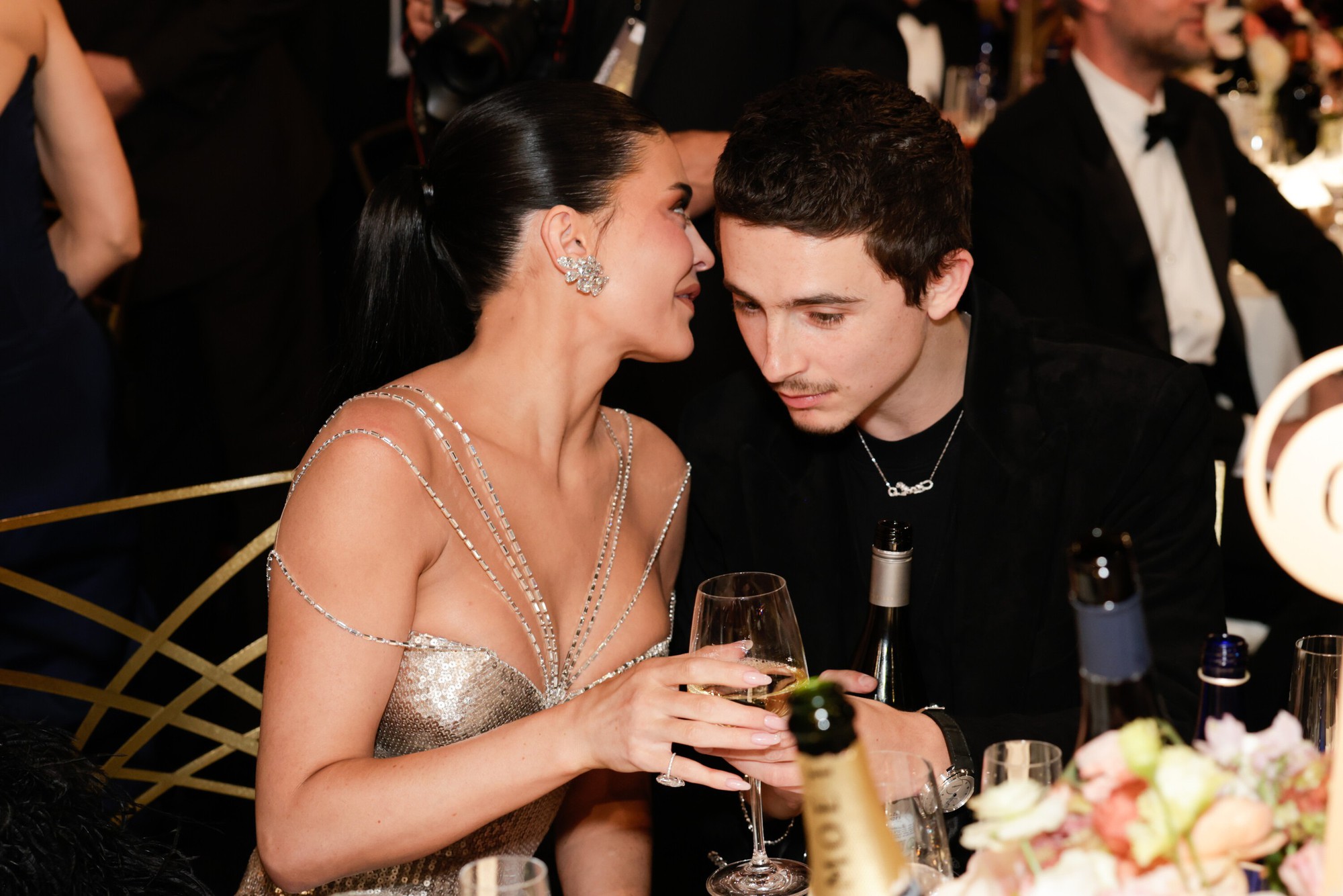 Kylie Jenner và Timothée Chalamet có cần đến mức này không?- Ảnh 3.
