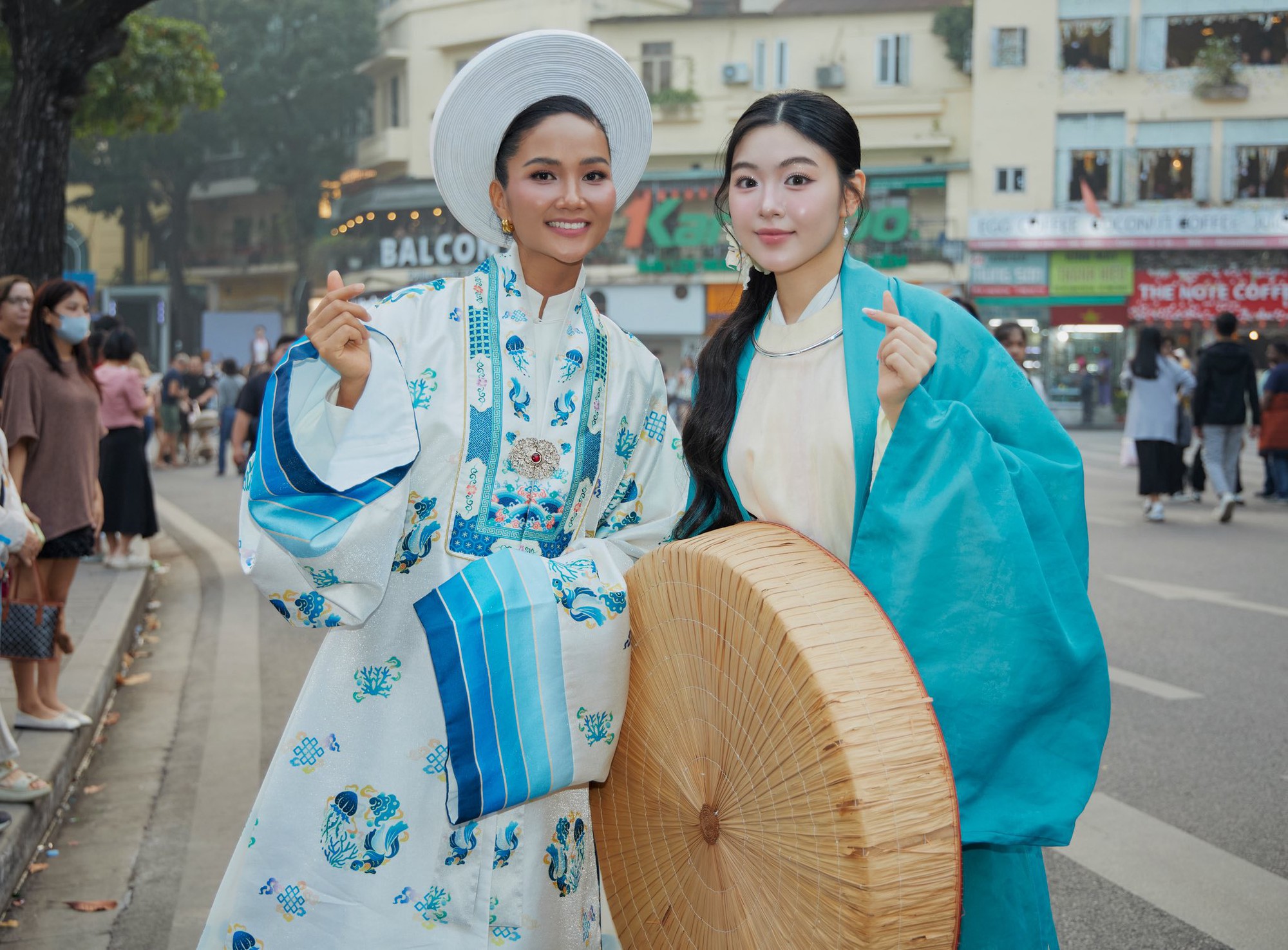 Hương Giang - H'Hen Niê sau 7 năm giờ ra sao?- Ảnh 5.