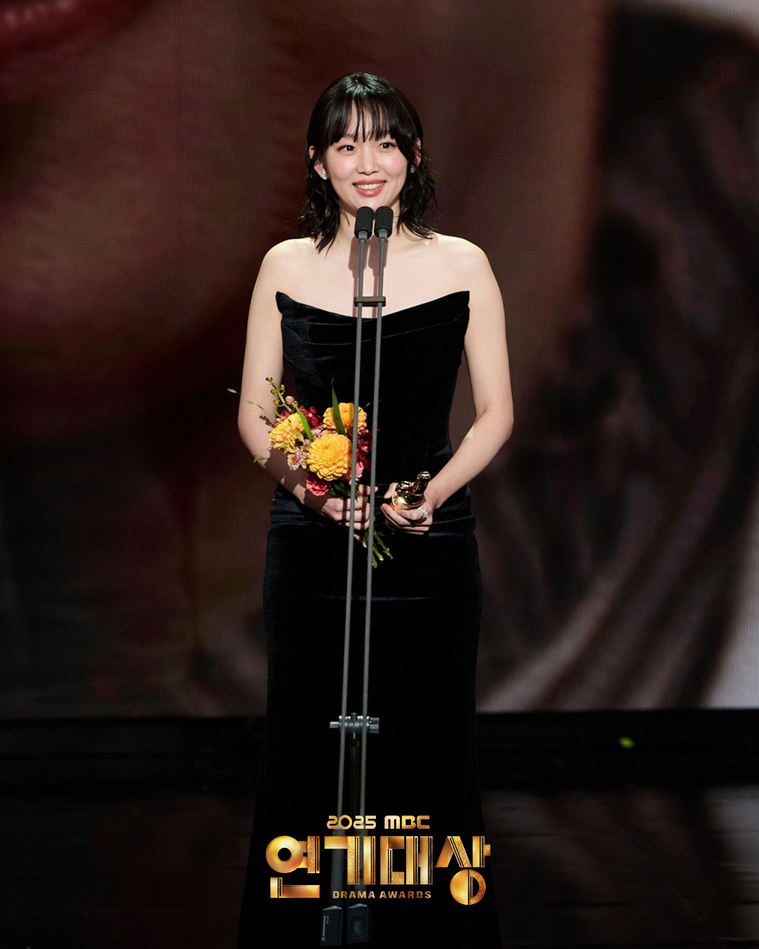 MBC Drama Awards 2025: IU - Byeon Woo Seok gây bão MXH, chủ nhân Daesang là cái tên không ai dám chê- Ảnh 4.