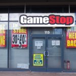 GameStop đóng cửa hàng trăm cửa hàng khi kỷ nguyên game vật lý dần lụi tàn gamestop dong cua hang loat sdmjjpg