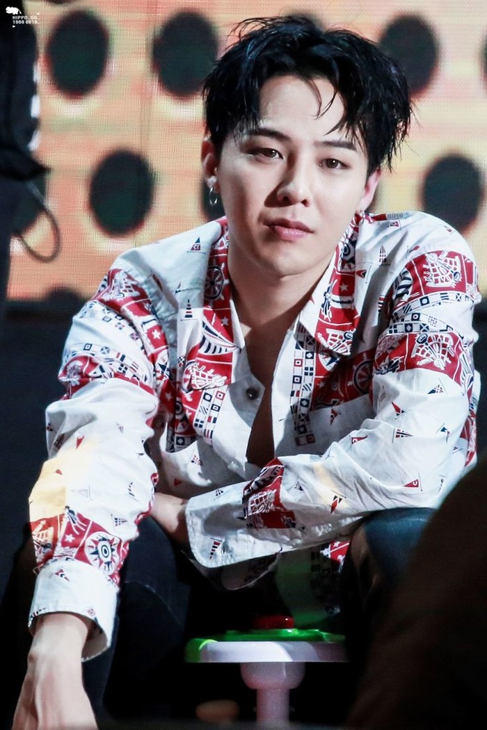 Đầu năm G-Dragon đã căng, tuyên chiến với 100 người cùng lúc- Ảnh 1.