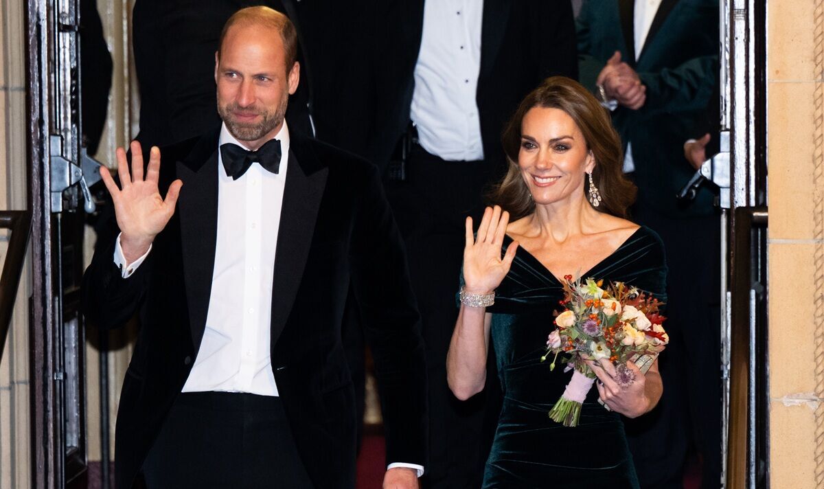 Vợ chồng Thân vương William bị so sánh với cặp đôi quyền lực nhất giải trí David - Victoria Beckham gây tranh cãi- Ảnh 1.