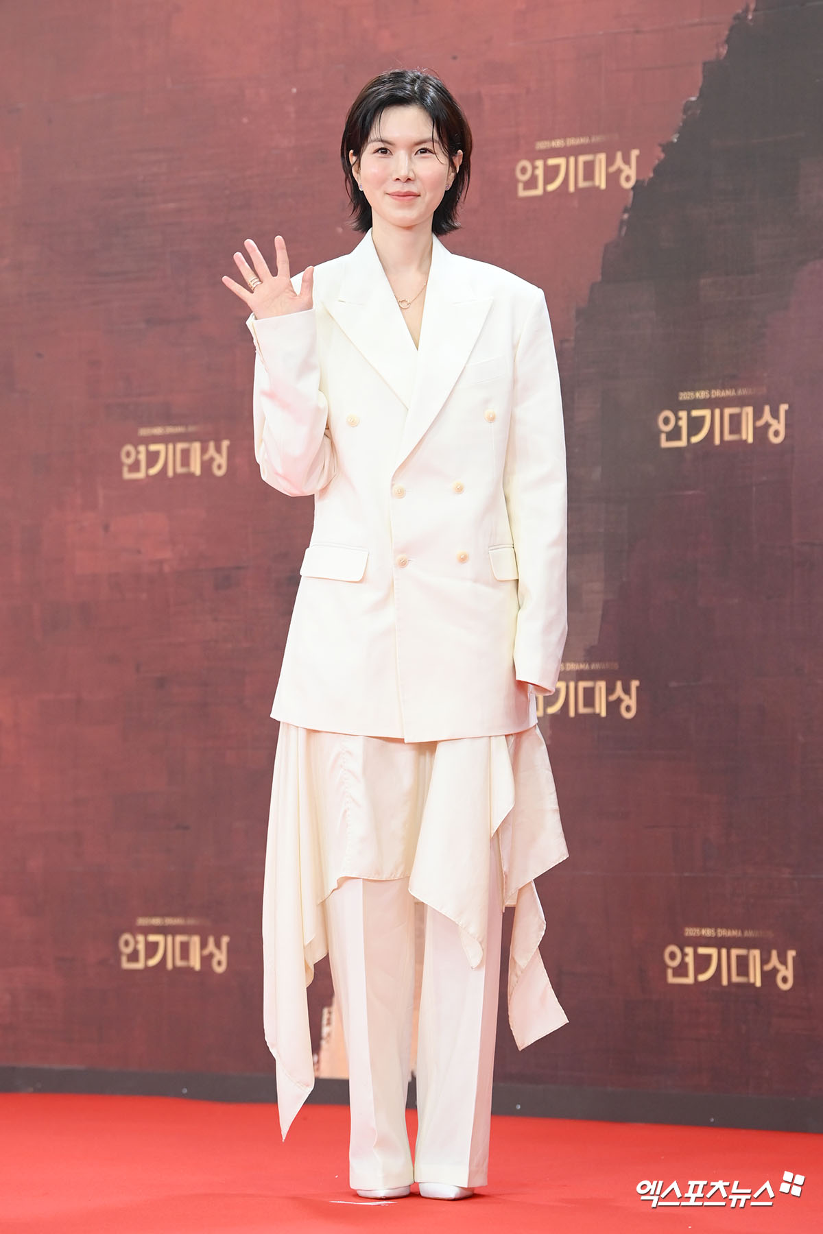 Thảm đỏ KBS Drama Awards 2025: