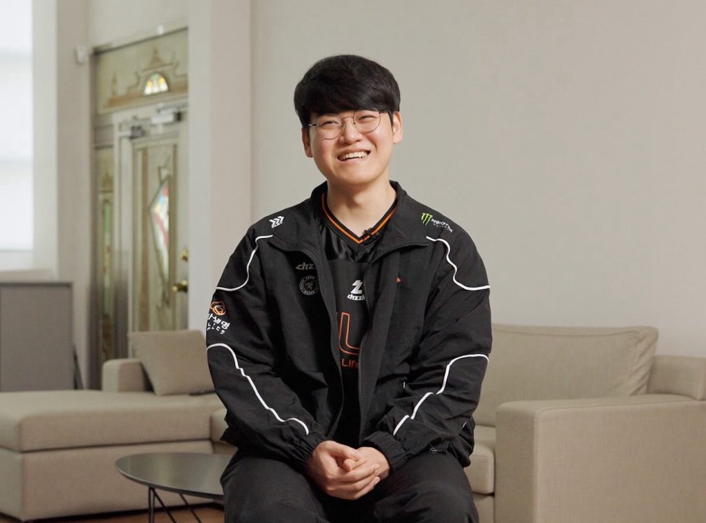 Gumayusi lần đầu nói về cảm giác khi ngồi dự bị khiến fan càng thêm xót xa- Ảnh 2.