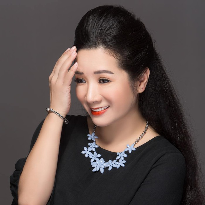 Việt Nam có cặp đôi cả đời bị đồn là vợ chồng: Nhà trai giàu bậc nhất showbiz, nhà gái bao năm vẫn đẹp hú hồn- Ảnh 5.