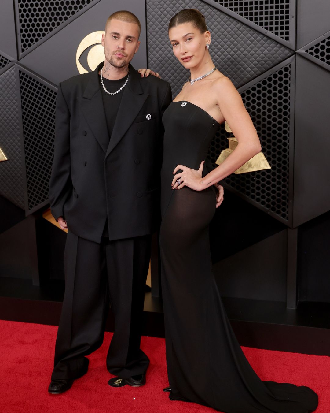 Không thể tin Justin Bieber lại làm chuyện gây sốc này trên sóng trực tiếp Grammy 2026- Ảnh 4.