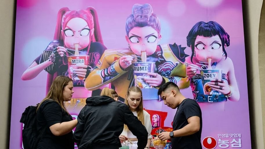 Mì cay vị phô mai đang giúp xuất khẩu thực phẩm của Hàn Quốc đạt mức cao kỷ lục- Ảnh 2.