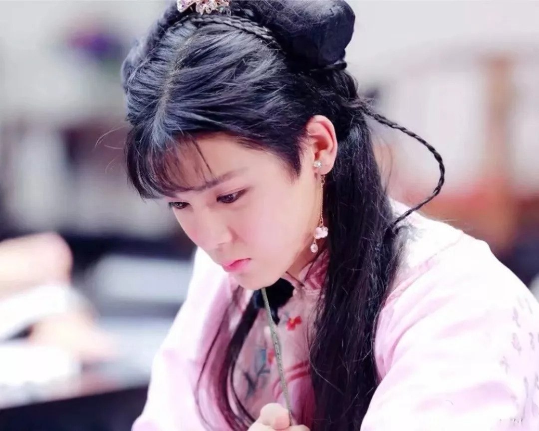 Màn giả gái đang viral khắp cõi mạng vì đẹp hơn cả tuyệt sắc giai nhân- Ảnh 4.