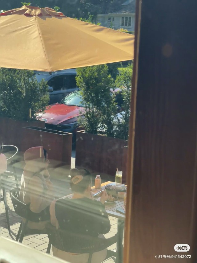 Jennie (BLACKPINK) công khai ảnh hẹn hò hoàng tử lai, khiến 5 triệu người bấn loạn- Ảnh 5.