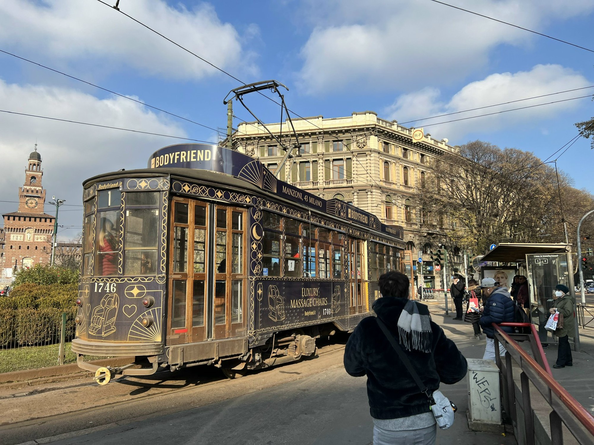 Milan: Phận người xa xứ giữa kinh đô tráng lệ- Ảnh 1.