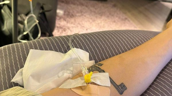 Soobin Hoàng Sơn nhập viện 26 Soobin Hoàng Sơn nhập viện hoang son 1 1770425021 365 width1390height1853