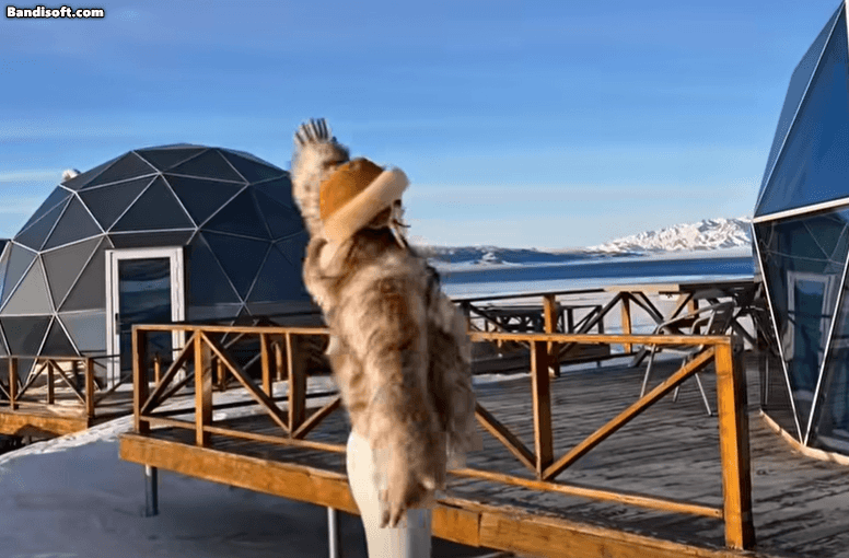 Mỹ nhân là ngoại lệ của phim Việt: Người đâu vừa sexy vừa ngây thơ, phạm tội tày đình vẫn được khen nức nở- Ảnh 5.