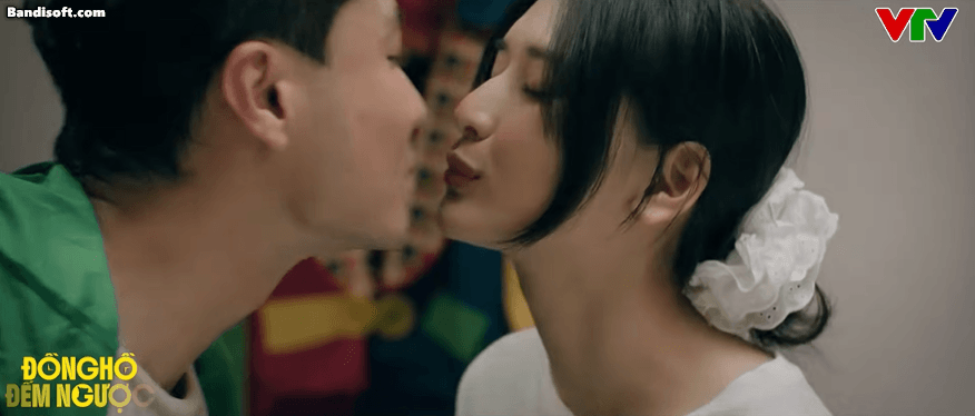 Phát ngượng với phim Việt giờ vàng nhiều cảnh hôn nhất trên đời, nam chính đẹp thôi rồi luôn đấy- Ảnh 3.