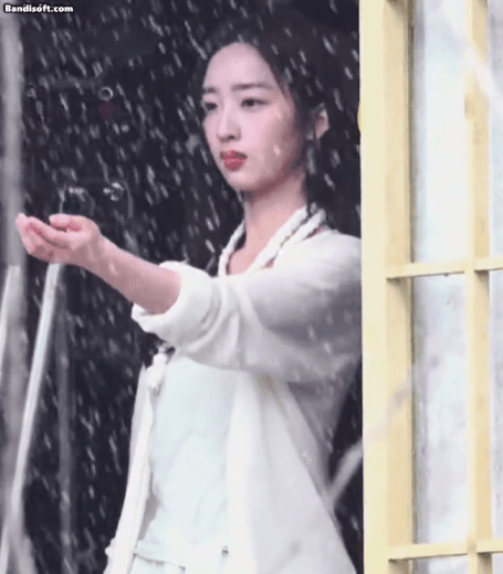 Tại sao đến tận 2026 cặp đôi này mới dính vào nhau vậy: Nhà gái là thiên thần tuyết, nhà trai đẹp chấn động- Ảnh 3.