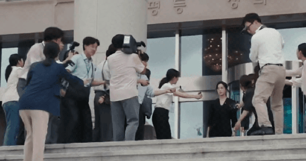 Khó tin phim Hàn vừa chiếu đã lập kỷ lục rating cao nhất lịch sử: 3 nữ chính diễn khét lẹt, nhả tập 2 giùm đi honeycam 2026 02 03 11 08 12 17701003072211253040927 170 0 745 1098 crop 1770100324235146208245gifpng