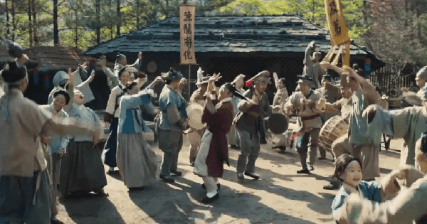 Tết 2026 cứ xem phim Hàn này rồi làm gì tính sau: Dàn cast có cả hậu duệ hoàng tộc, nam chính duyên nhất đời honeycam 2026 02 16 09 49 26 1771216459432926653919 46 0 587 1033 crop 17712168731661471658356gifpng