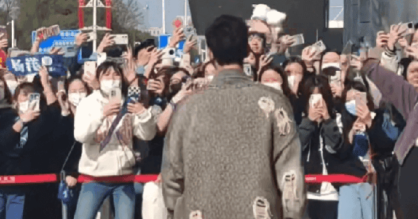 Tường thành cuối cùng của phim Trung Quốc hiện tại: Diễn chán đến đâu vẫn hot, còn nhan sắc là còn giang sơn honeycam 2026 02 21 11 05 40 17716498725532130407083 25 0 422 758 crop 177164988866724668386gifpng