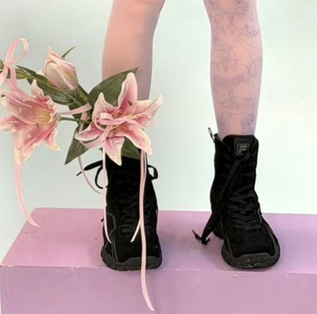 Han So Hee gây hoang mang tột độ với bài đăng sốc: “Tạm biệt mọi người” sau drama ngoại tình- Ảnh 4.