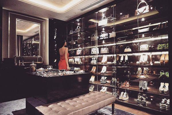 Cô gái Việt được chồng