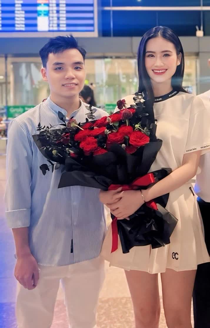 Đã rõ thời điểm Hoa hậu nhà Sen Vàng mong muốn tổ chức đám cưới- Ảnh 6.