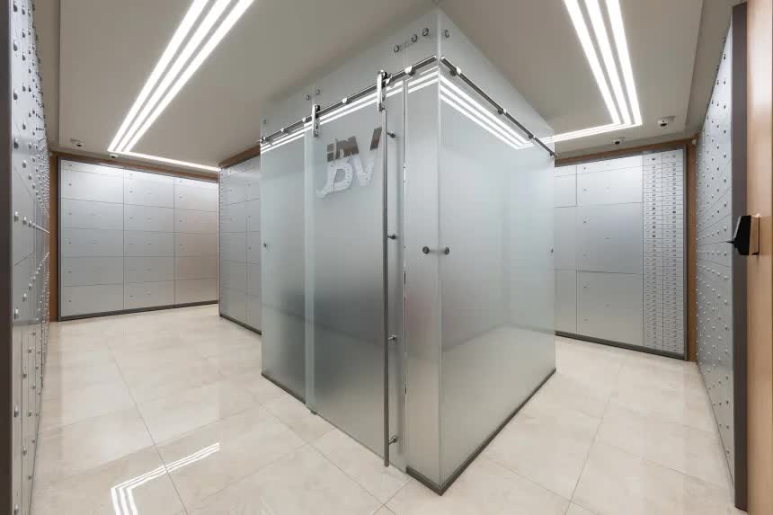 Bên trong hầm chứa tài sản cho giới siêu giàu- Ảnh 3. Bên trong hầm chứa tài sản cho giới siêu giàu- Ảnh 3.