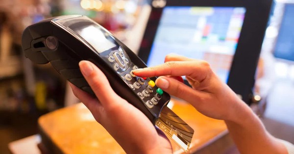 Quẹt thẻ mua tủ lạnh 23,4 triệu đồng, người phụ nữ cuối cùng mang nợ 254 triệu: Nhiều người cũng gặp tình trạng tương tự idblsplsqga7xpcm2rtjlby6b6jqiz9m3blagqligk6ngtec85nfis24akpasyp72yxowoappf5xlaxcnykjbilyqxqfvejdvwngs6pddjxfauprxt1a 177270 52 0 827 1240 crop 17727037035002040781396jpg