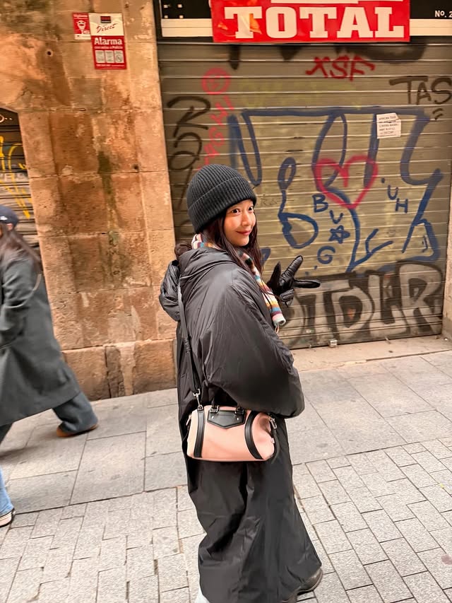 Kim Woo Bin làm “phó nháy” xịn thế này, bảo sao Shin Min Ah mê tít!- Ảnh 2.