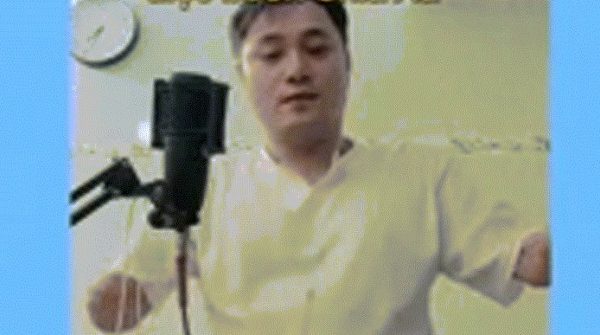 Chàng trai không tay vượt nghịch cảnh, thu hút hàng nghìn khán giả mỗi ngày image dai dien gifcanh thu hut hang nghin khan gia moi ngay 3409 1768007840 80 width740height495 gif2mp4 auto cropjpg