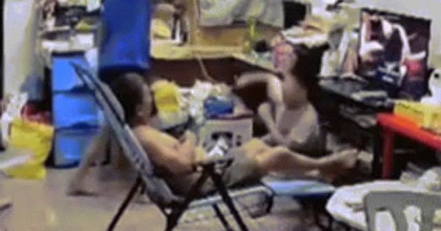 Cậu ruột bị bắt vì đánh đập, ném ghế vào các cháu image dai dien gifdanhchau 1768789277 219 width740height495 gif2mp4 auto cropjpg 1