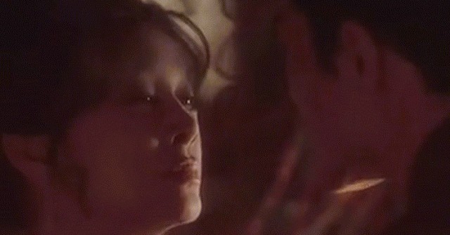 'Võ Tắc Thiên' Lưu Hiểu Khánh gây sốc khi hôn bạn diễn kém 30 tuổi image dai dien gifhanh gay soc khi hon ban dien kem 30 tuoi 1514 1772094528 878 width740height495 gif2mp4 auto cropjpg 1