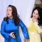 Cô dâu 61 tuổi lấy chồng Việt kiều, được các con tổ chức đám cưới linh đình image dai dien gifu duoc cac con to chuc dam cuoi linh dinh 1484 1770126218 901 width740height495 gif2mp4 auto cropjpg