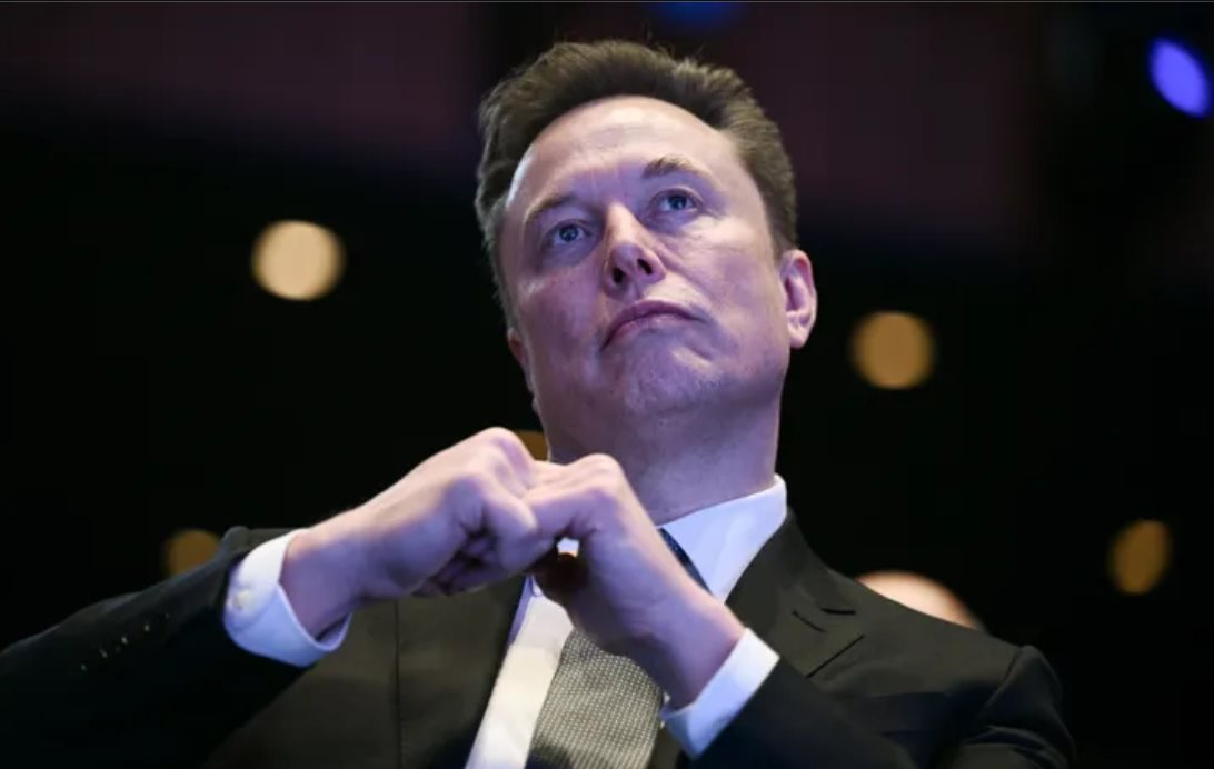 Tỷ phú Elon Musk tiên đoán thế giới cũ sắp khép lại, một 'cơn sóng thần siêu nhanh' có thể thay đổi tương lai nhân loại- Ảnh 1.