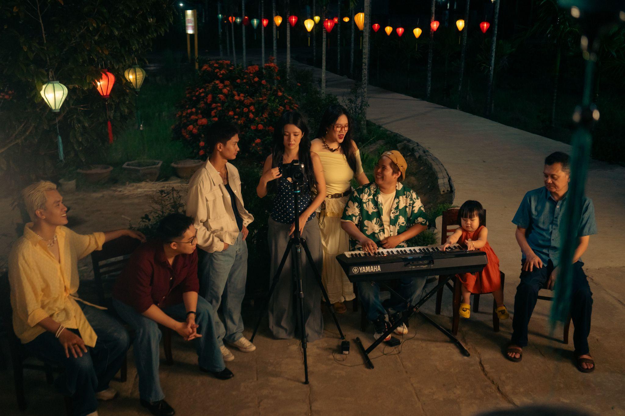 Cảm Ơn Người Đã Thức Cùng Tôi - Bản hòa tấu cảm xúc dành cho mọi thế hệ - 1