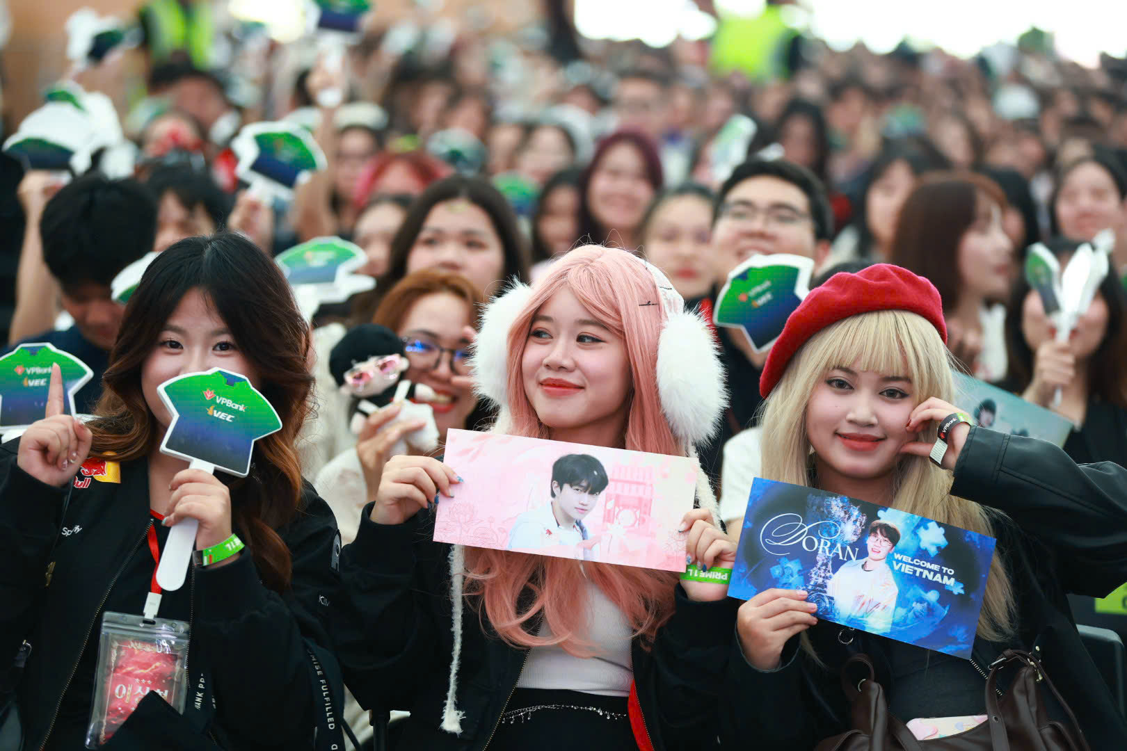 Faker chào “Tê Con” bằng tiếng Việt, fan “sĩ hết đời”- Ảnh 6.