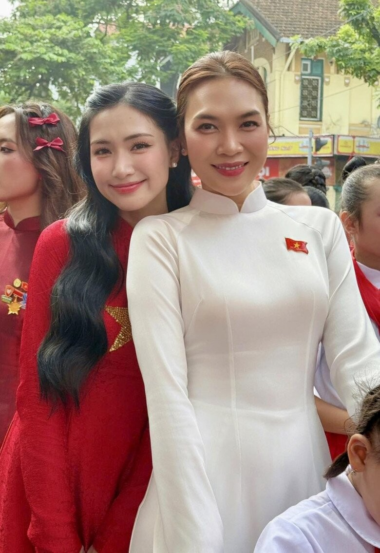 Hoà Minzy nói rõ chuyện đi concert nhưng đòi về đón con lúc 22h30?- Ảnh 3.