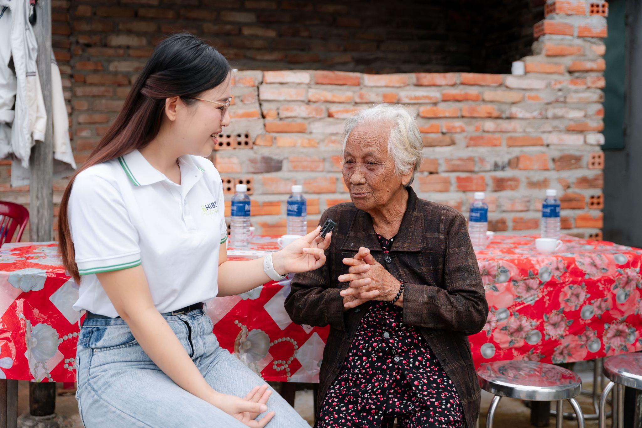 Chương trình “Mái ấm tình thương” đã giúp cụ Phượng khắc phục hậu quả, dựng lại mái nhà đổ nát.