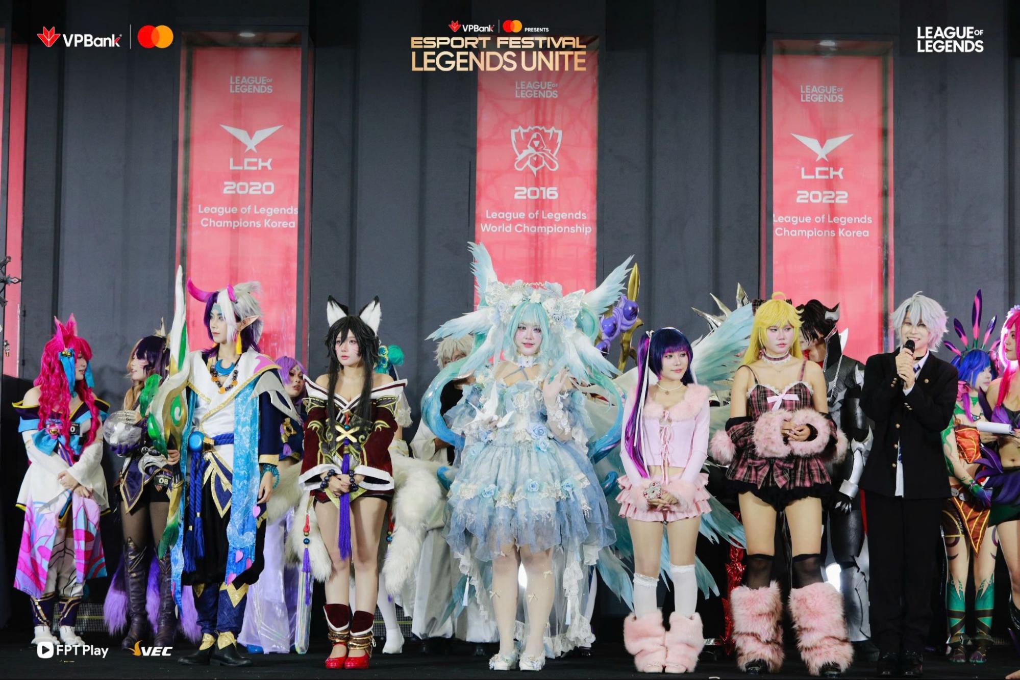 Faker chào “Tê Con” bằng tiếng Việt, fan “sĩ hết đời”- Ảnh 9.