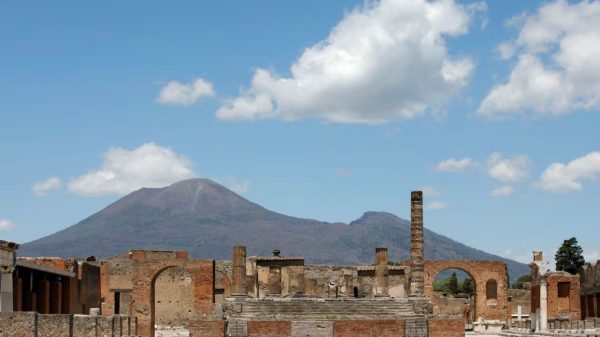 Bí ẩn thư tình trên bức tường cổ bị chôn vùi nhiều thế kỷ img 1923 1768901036842 1768901037195503768076