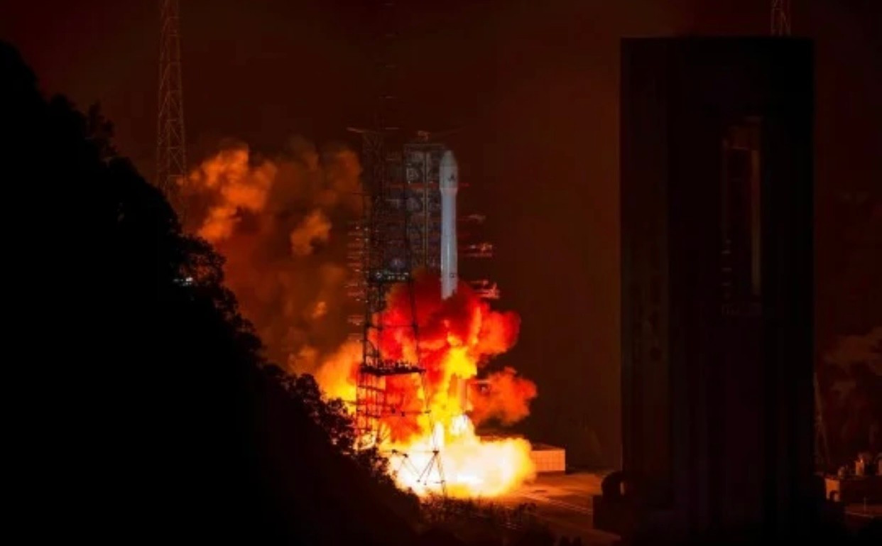 Trung Quốc gặp cú sốc chưa từng có với ‘Thứ Bảy đen tối’- Ảnh 1. Trung Quốc gặp cú sốc chưa từng có với ‘Thứ Bảy đen tối’- Ảnh 1.