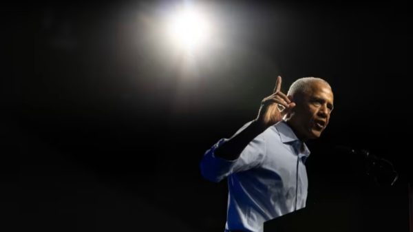 Cựu Tổng thống Mỹ Obama giải thích phát biểu về người ngoài hành tinh img 2325 1771329009353 1771329010322522955411 1