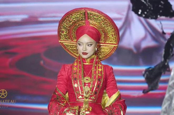 Mai Ngô dùng chiêu khi diễn áo tắm ở bán kết Miss Charm- Ảnh 15.