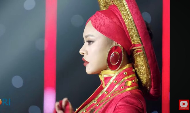 Mai Ngô dùng chiêu khi diễn áo tắm ở bán kết Miss Charm- Ảnh 14.