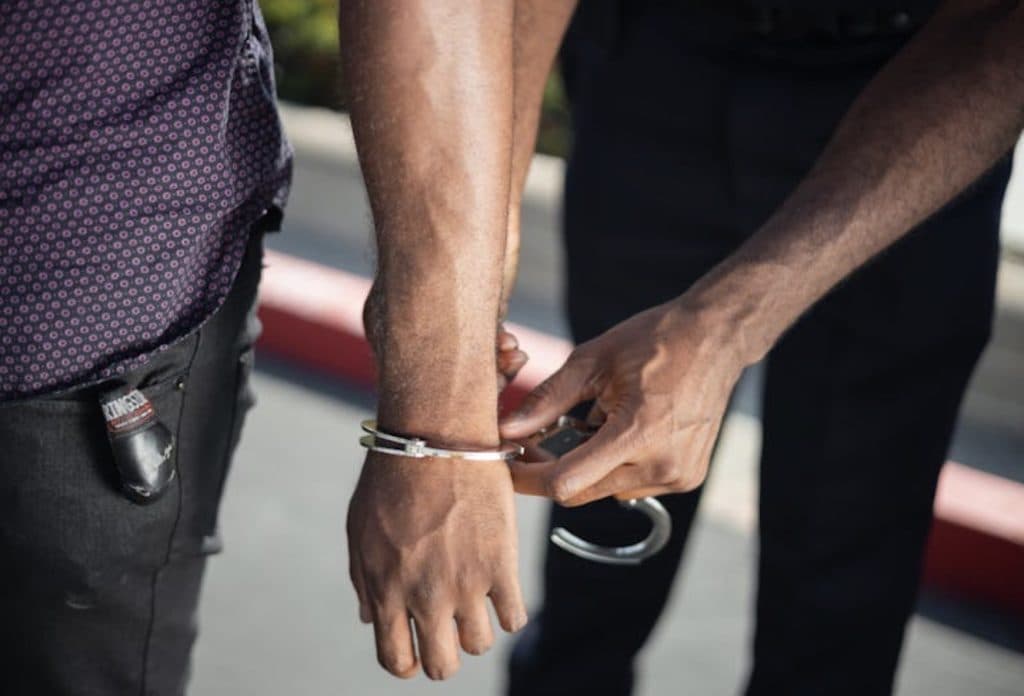 Chủ quán ramen... tự đấm vào mặt mình để chiếm đoạt 1,7 triệu yên- Ảnh 3.