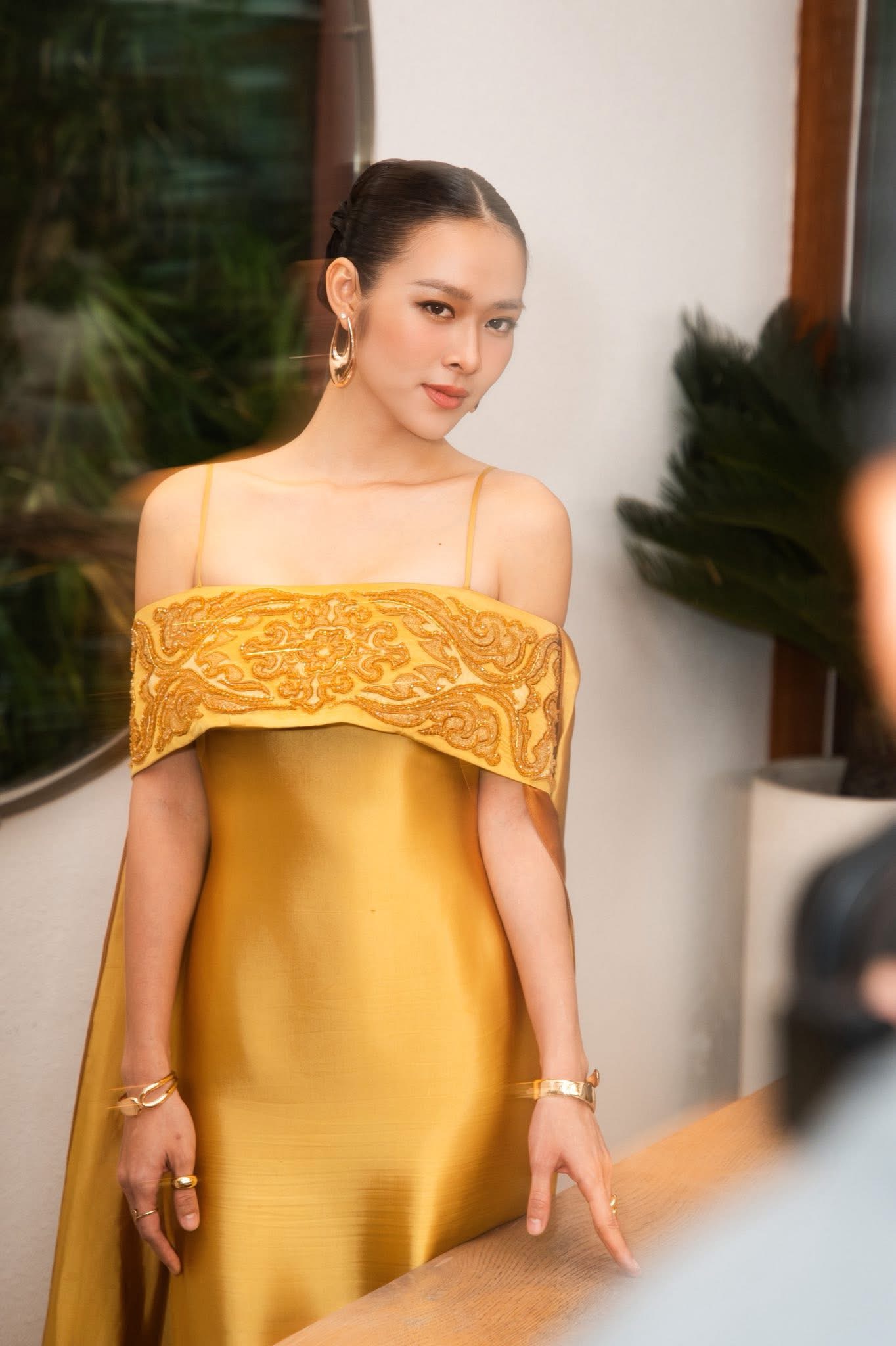 Việt Nam có 1 tuyệt sắc giai nhân không ai muốn đứng cạnh, nhìn mặt là hiểu lý do- Ảnh 6.